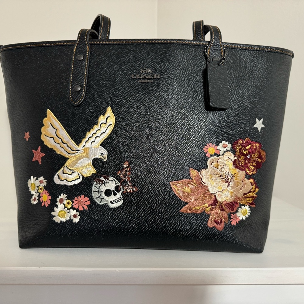 EUC Coach City Zip Tote with Tattoo Eagle Skull Embroidery F35865